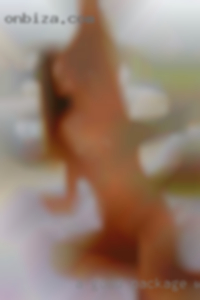 A good package wife and nude worship their body!