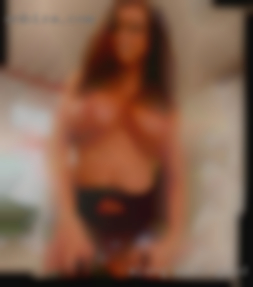 Along with good looks and swingers mid-age a sexy body near Gainesville.