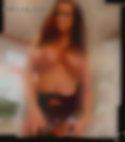 Ddf swinger parties and enjoys conversations.