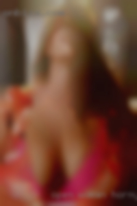 Open woman horny for any positive experience.