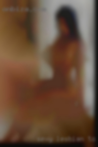 Sexy lesbian to have fun live with and talk.