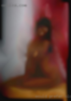 Would prefer older nude girl women.